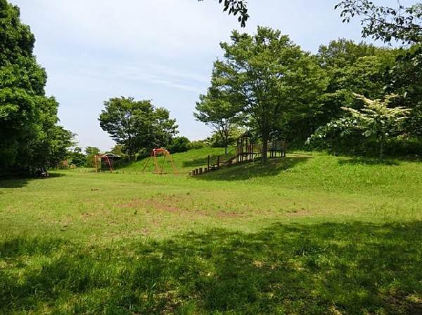 戸塚西公園(戸塚西公園まで400m)