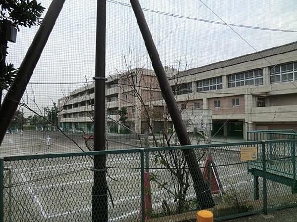 横浜市立仲尾台中学校(横浜市立仲尾台中学校まで1800m)