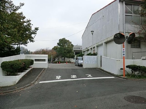 横浜市立今宿南小学校(横浜市立今宿南小学校まで300m)