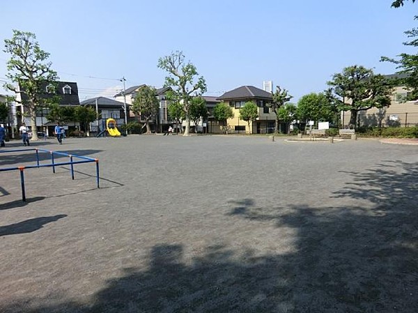 三春台公園(三春台公園まで350m)