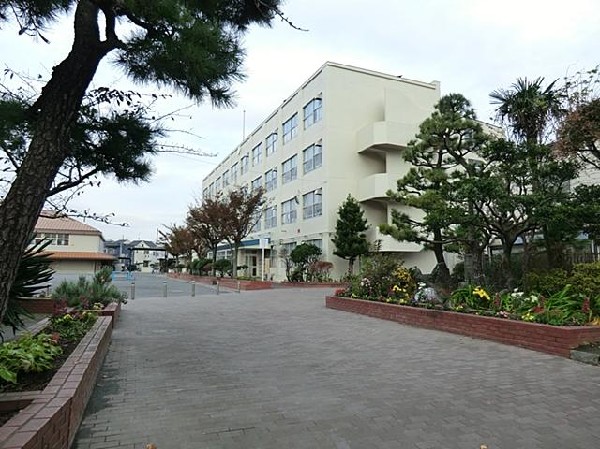 横浜市立文庫小学校(横浜市立文庫小学校まで140m)