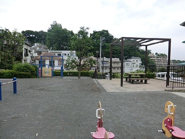 岩崎町第四公園(岩崎町第四公園まで500m)