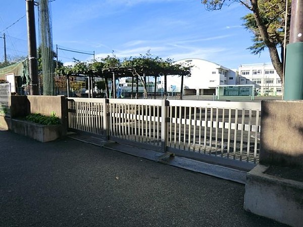 横浜市立南瀬谷小学校(横浜市立南瀬谷小学校まで750m)