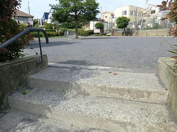 壱町ヶ谷公園(壱町ヶ谷公園まで400m)