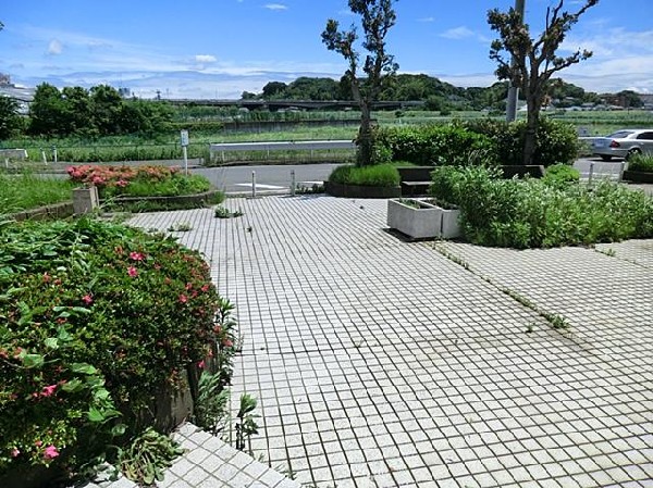 川向町第二公園(川向町第二公園まで1400m 公園近くでお子様も安心して遊べます♪)