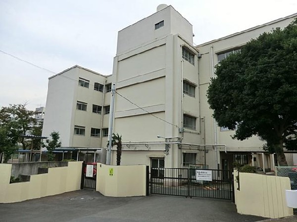 横浜市立洋光台第一中学校(横浜市立洋光台第一中学校まで800m 中学校でスポーツに勉強に励みましょう♪)