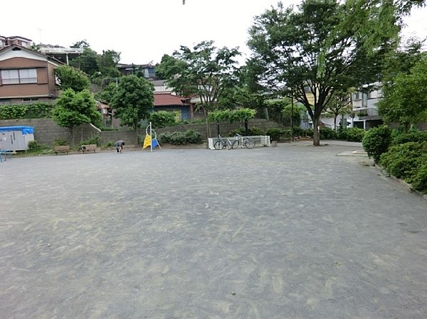 中里二丁目公園(中里二丁目公園まで280ｍ)