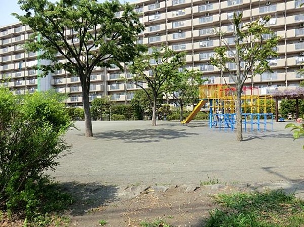 上倉田第五公園(上倉田第五公園まで150m 公園近くでお子様も安心して遊べます♪)