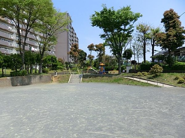 本郷台西公園(本郷台西公園まで270m 公園近くでお子様も安心して遊べます♪)