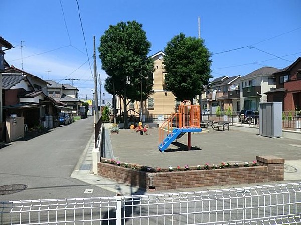 阿久和沢谷公園(阿久和沢谷公園まで1000m)