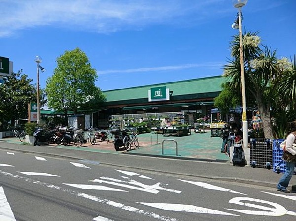 ＦＵＪＩ新桜ヶ丘店(ＦＵＪＩ新桜ヶ丘店まで1000m)