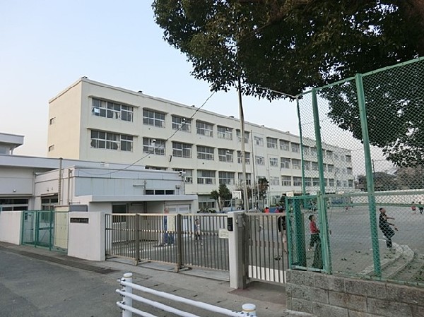 横浜市立上星川小学校