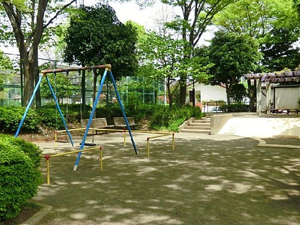 富岡ひかりが丘公園(富岡ひかりが丘公園まで550m)