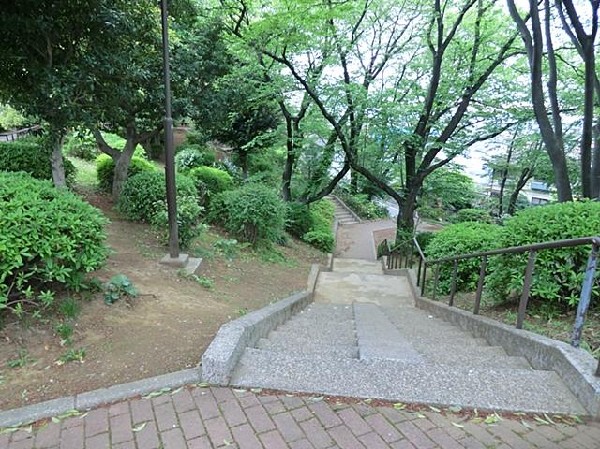 荏田第三公園(荏田第三公園まで270m)