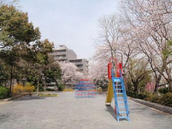 仏向行坐谷公園(仏向行坐谷公園まで600m)