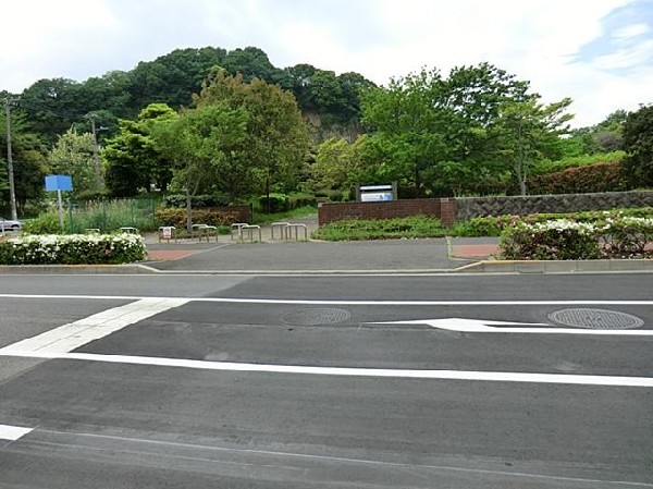 長浜公園(長浜公園まで1200m 公園近くでお子様も安心して遊べます♪)