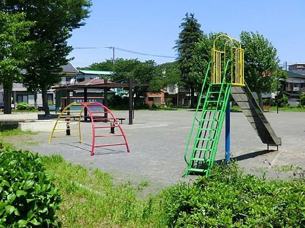 釜利谷第二公園(釜利谷第二公園まで50m)