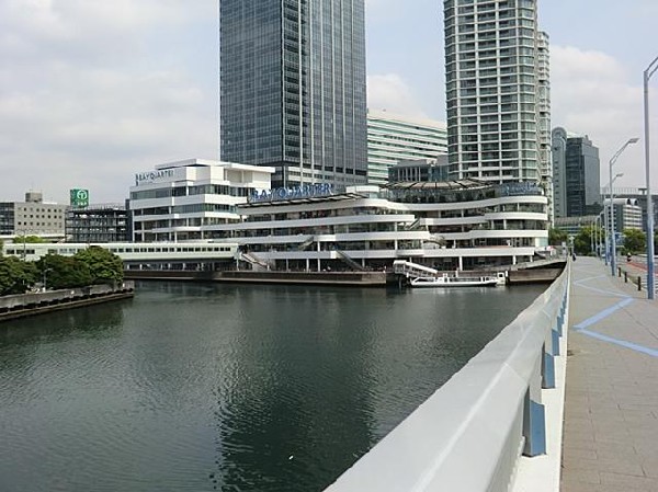 横浜ベイクォーター(横浜ベイクォーターまで1600m)