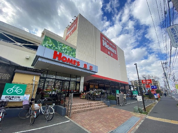 島忠ホームズ港北高田店(家庭用品から家具、家電製品、ペット関連などを取り扱っており、約３００台の大型駐車場完備！)