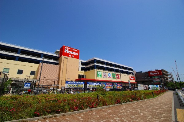 島忠ホームズ新川崎店(島忠と共に、スーパーサミット、西松屋、しまむらなどの子育てには助かる店舗が入る複合施設。)