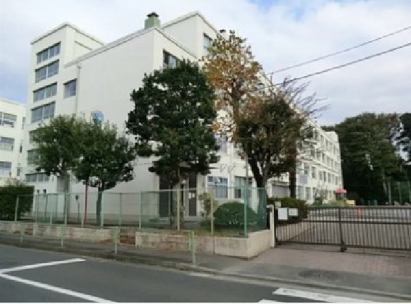 長津田第二小学校(一年を通して行事が充実！自然も多く、子どもたちがのびのびとと学校生活を送れます。)